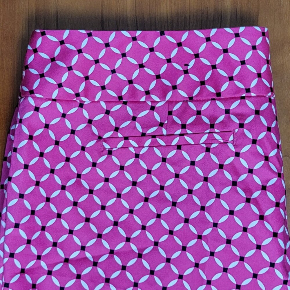 NWOT Worthington Hot Pink Black White Geometric Print Capri Pants - 10 - Picture 6 of 14